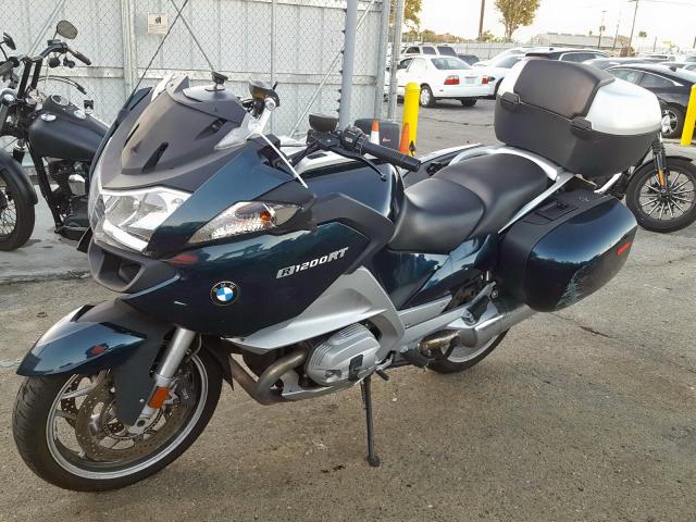 WB1044005DZW21941 - 2013 BMW R1200 RT  photo 2