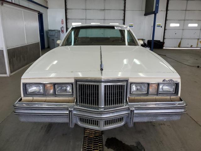 2K37WA2506781 - 1980 PONTIAC GRAND PRIX 双色 照片 5