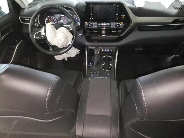 5TDGZRBH6NS163543 - 2022 TOYOTA HIGHLANDER XLE 银色 照片 8