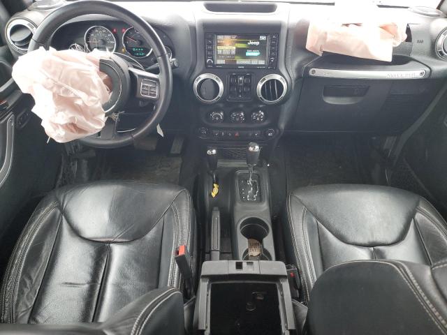 1C4HJWEG0HL636775 - 2017 JEEP WRANGLER U SAHARA 灰色 照片 8