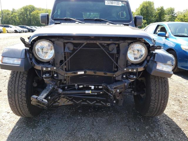 1C4HJXEG0JW303793 - 2018 JEEP WRANGLER U SAHARA GRAY photo 9