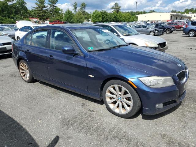 WBAPH5C52BA449105 - 2011 BMW 328 I SULEV BLUE photo 4