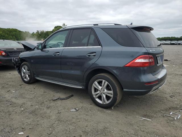 4JGDA5HBXCA097090 - 2012 MERCEDES-BENZ ML 350 4MATIC GRAY photo 2