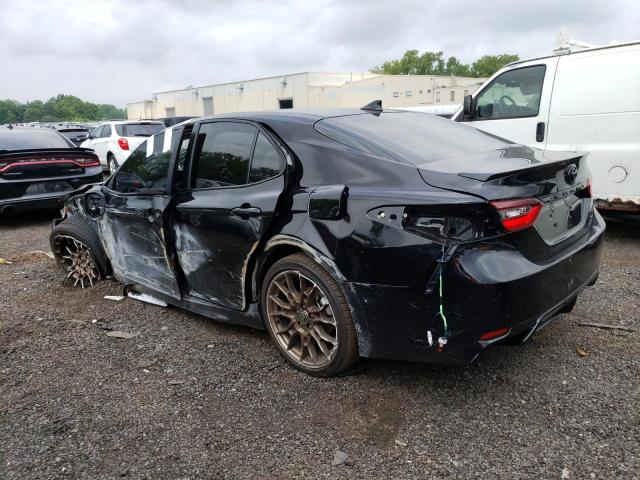 4T1G11BK6PU081570 - 2023 TOYOTA CAMRY SE NIGHT SHADE BLACK photo 2