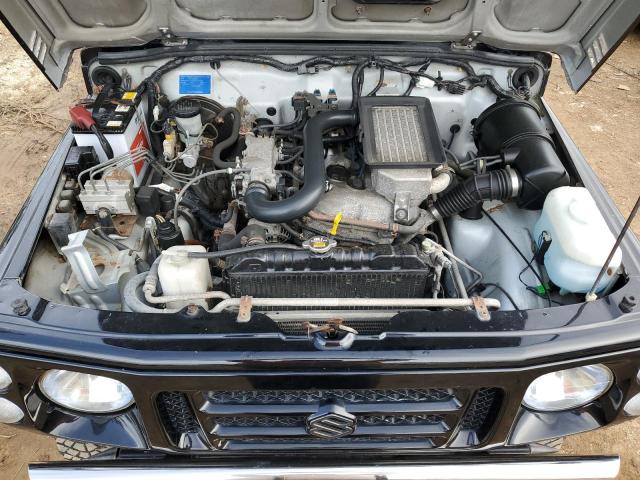 JA22W122764 - 1996 SUZUKI JIMNY BLACK photo 11