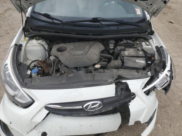 KMHCT4AE5GU003139 - 2016 HYUNDAI ACCENT SE WHITE photo 11