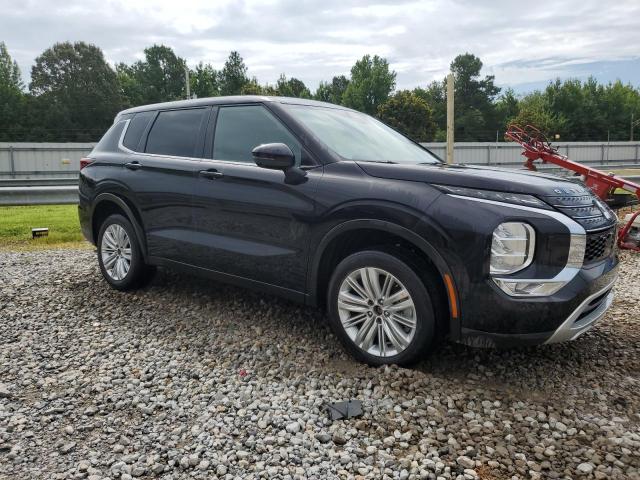 JA4J4UA82PZ053366 - 2023 MITSUBISHI OUTLANDER SE BLACK photo 4