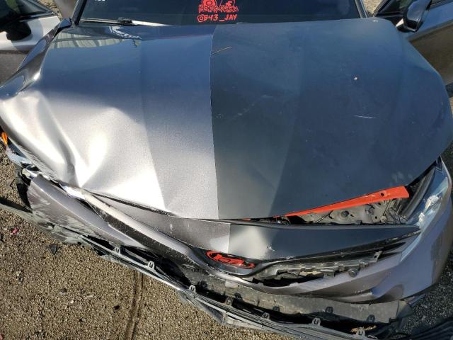 4T1B11HK5JU562872 - 2018 TOYOTA CAMRY L GRAY photo 11