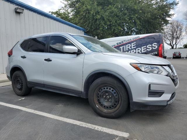 JN8AT2MT6KW502236 - 2019 NISSAN ROGUE S SILVER photo 4