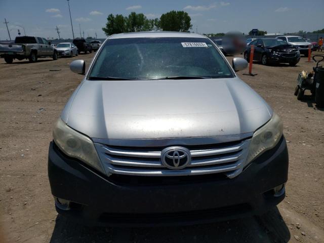 4T1BK3DB4BU392262 - 2011 TOYOTA AVALON BASE 银色 照片 5