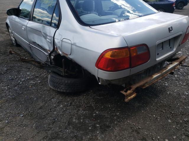 2HGEJ6617XH517955 - 1999 HONDA CIVIC BASE SILVER photo 9