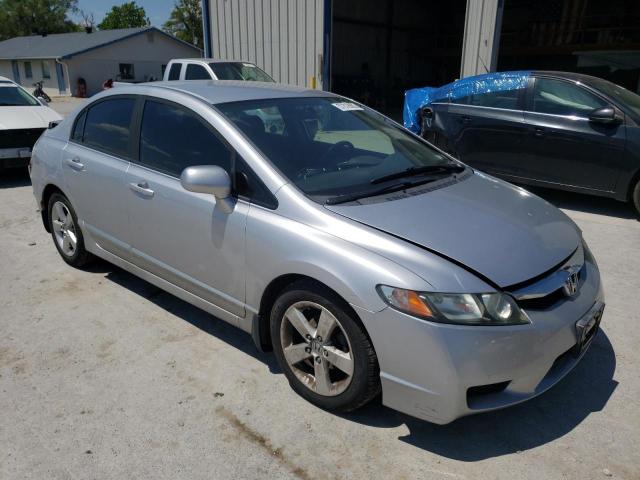 19XFA1F61BE022284 - 2011 HONDA CIVIC LX-S Արծաթագույն լուսանկար 4