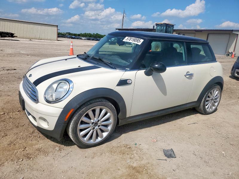 2010 MINI COOPER, 