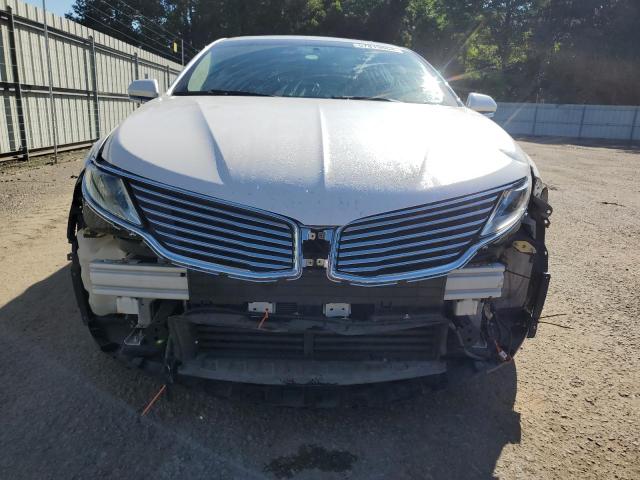 3LN6L2GK1GR603324 - 2016 LINCOLN MKZ WHITE photo 5