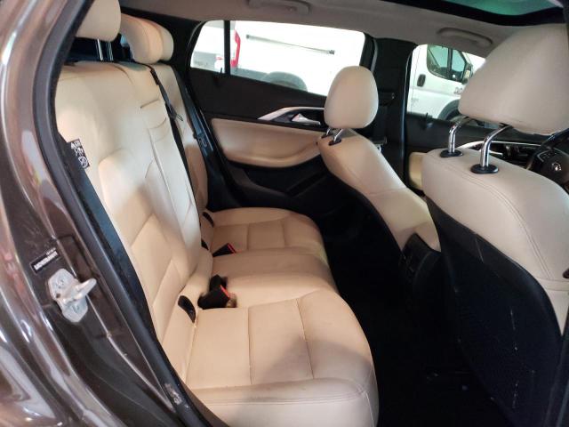 SJKCH5CR8JA045175 - 2018 INFINITI QX30 BASE GRAY photo 10