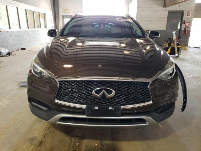 SJKCH5CR8JA045175 - 2018 INFINITI QX30 BASE GRAY photo 5