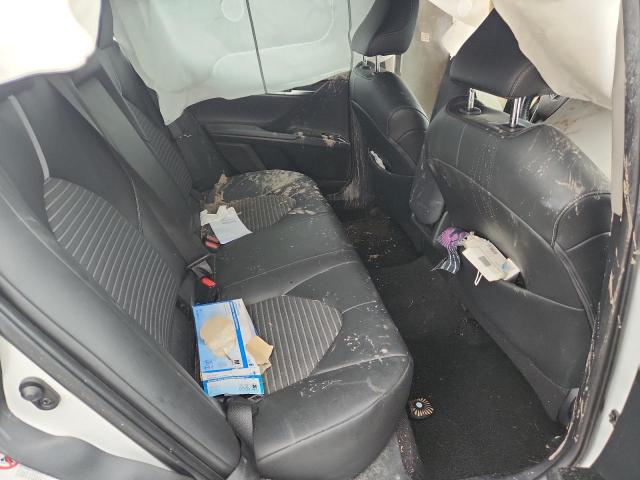 4T1B11HK8JU536895 - 2018 TOYOTA CAMRY L 白色 照片 10