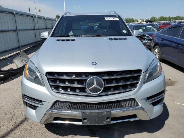 4JGDA7DB9EA413678 - 2014 MERCEDES-BENZ ML 550 4MATIC SILVER photo 5