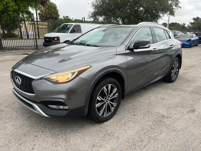 SJKCH5CR4HA022437 - 2017 INFINITI QX30 BASE GRAY photo 1