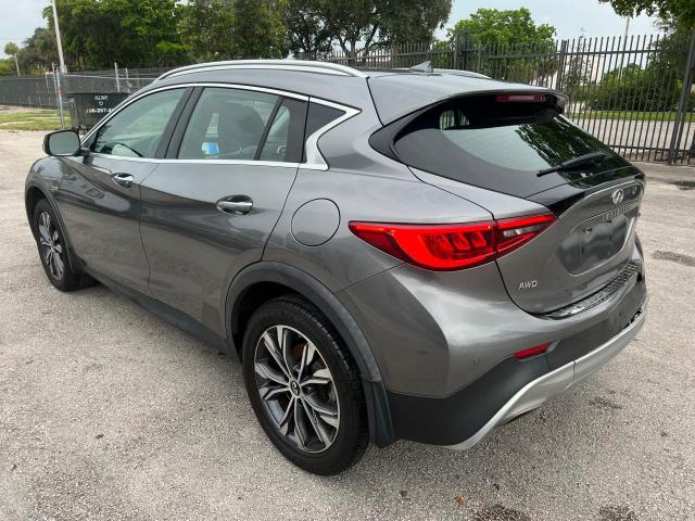 SJKCH5CR4HA022437 - 2017 INFINITI QX30 BASE GRAY photo 2