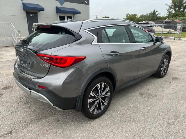 SJKCH5CR4HA022437 - 2017 INFINITI QX30 BASE GRAY photo 3