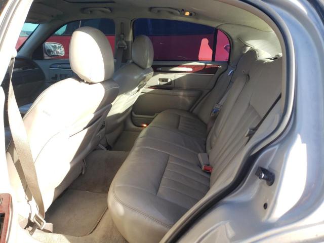 1LNHM81W43Y629464 - 2003 LINCOLN TOWN CAR EXECUTIVE BEIGE photo 10