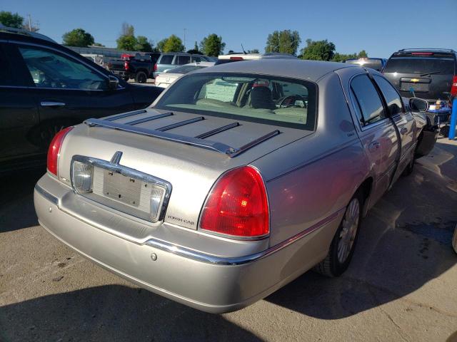 1LNHM81W43Y629464 - 2003 LINCOLN TOWN CAR EXECUTIVE BEIGE photo 3