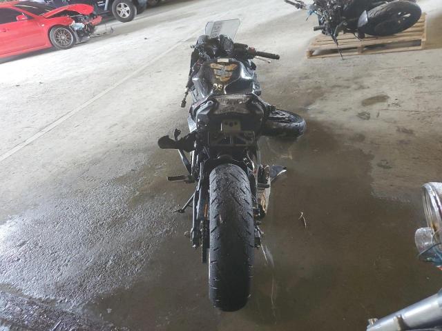 JKAEXEJ15HDA00289 - 2017 KAWASAKI EX650 J შავი ფოტო 6