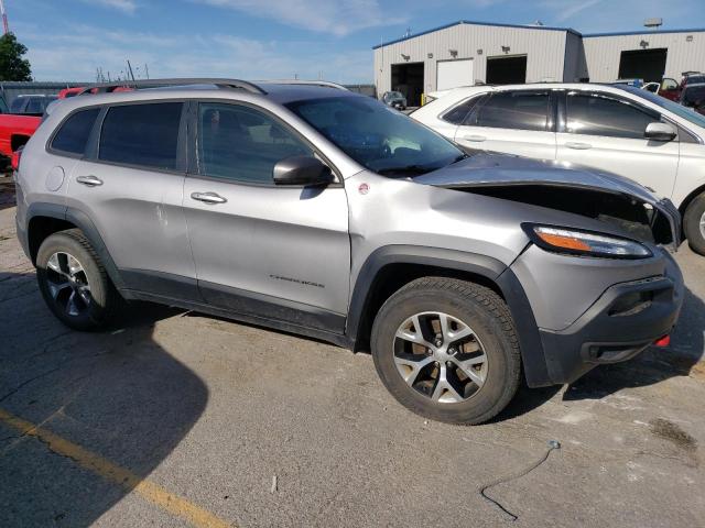 1C4PJMBX3JD585938 - 2018 JEEP CHEROKEE TRAILHAWK SILVER photo 4