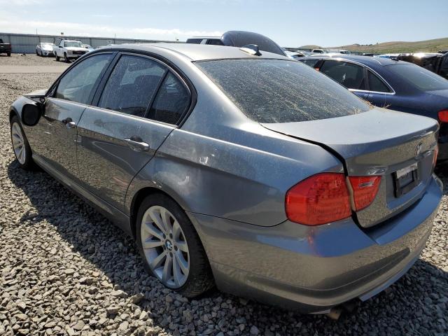 WBAPK7C50BF195720 - 2011 BMW 328 XI GRAY photo 2