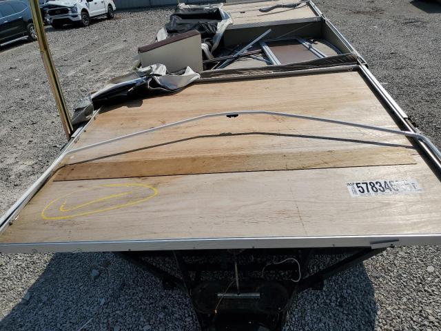 4X4CPR714ED290099 - 2014 FOREST RIVER ROCKWOOD HW276 双色 照片 8