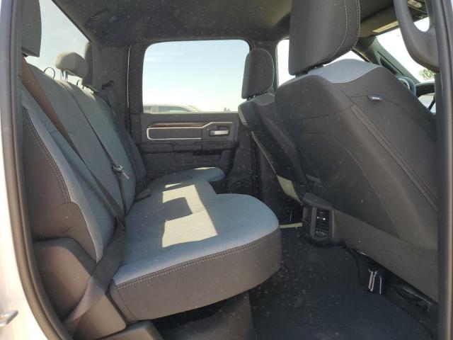 3C6UR5DL9NG239386 - 2022 RAM 2500 BIG HORN/LONE STAR WHITE photo 10