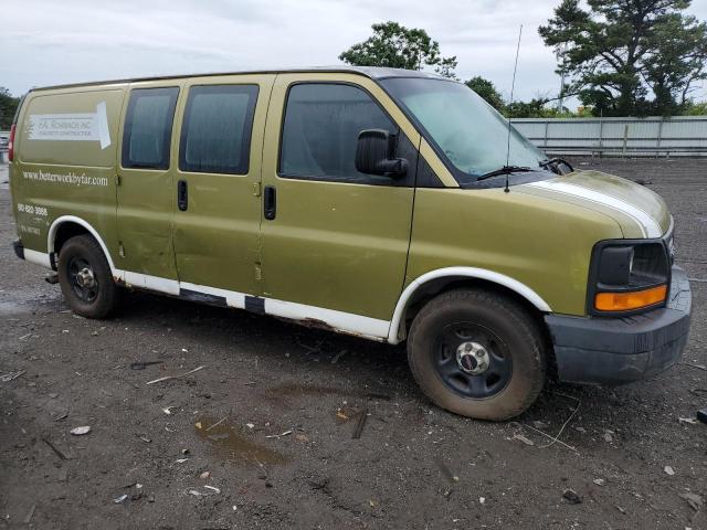 1GTFH15T931127713 - 2003 GMC SAVANA G1500 GREEN photo 4