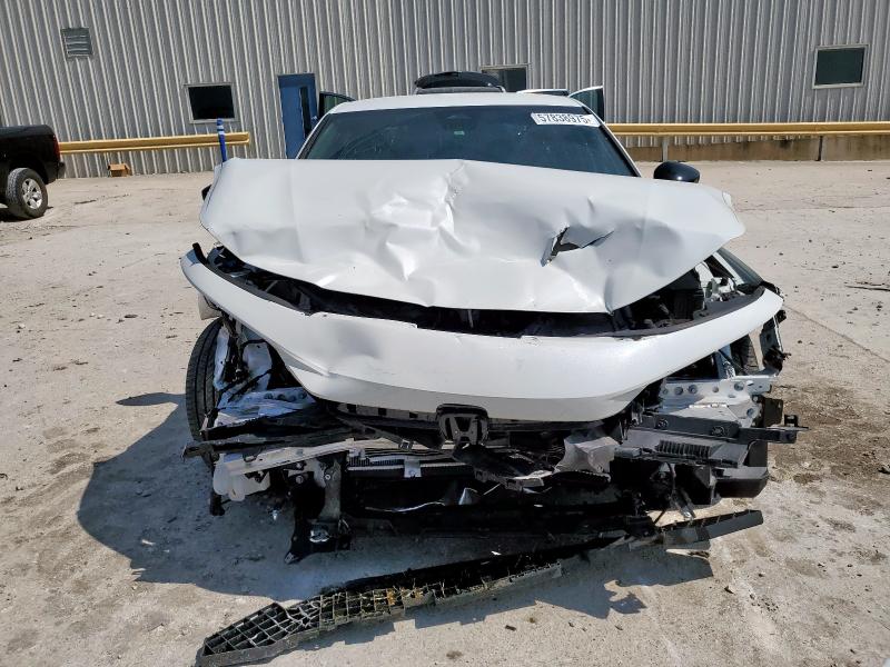 2HGFE2F57RH572185 - 2024 HONDA CIVIC SPORT 白色 照片 5