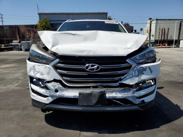 KM8J3CA29GU054652 - 2016 HYUNDAI TUCSON LIMITED WHITE photo 5