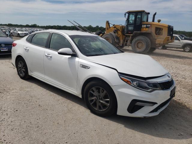 5XXGT4L34KG349571 - 2019 KIA OPTIMA LX WHITE photo 4