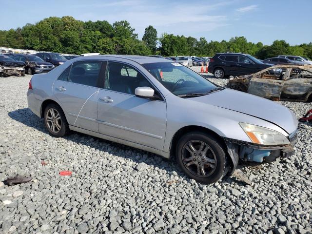 1HGCM56826A059809 - 2006 HONDA ACCORD EX 银色 照片 4