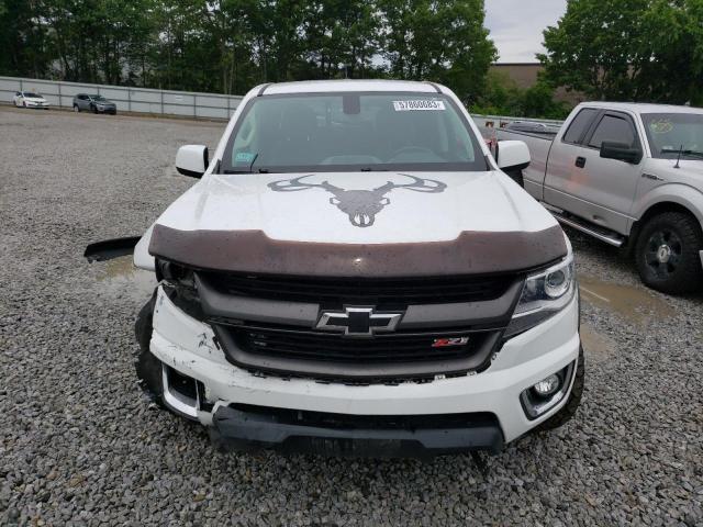 1GCGTDEN0H1263340 - 2017 CHEVROLET COLORADO Z71 WHITE photo 5