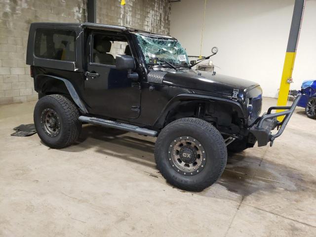 1J4FA54197L134189 - 2007 JEEP WRANGLER SAHARA BLACK photo 4