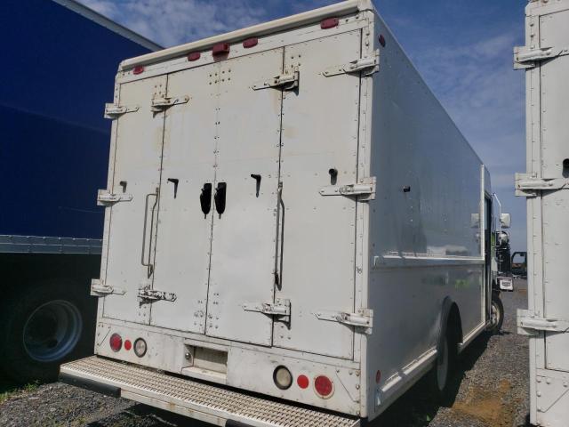 4UZAANBW54CN68776 - 2004 FREIGHTLINER CHASSIS M LINE WALK-IN VAN WHITE photo 3