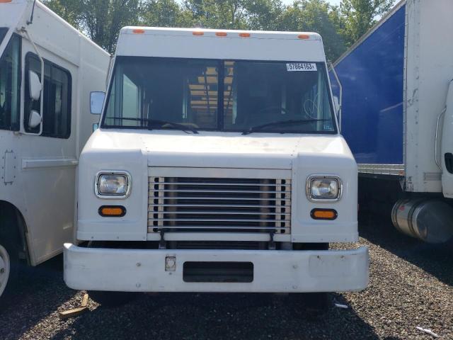 4UZAANBW54CN68776 - 2004 FREIGHTLINER CHASSIS M LINE WALK-IN VAN WHITE photo 5