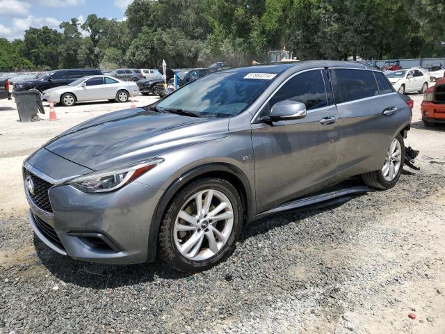 SJKCH5CP2JA053125 - 2018 INFINITI QX30 BASE 灰色 照片 1