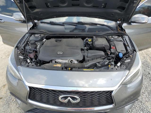 SJKCH5CP2JA053125 - 2018 INFINITI QX30 BASE 灰色 照片 12