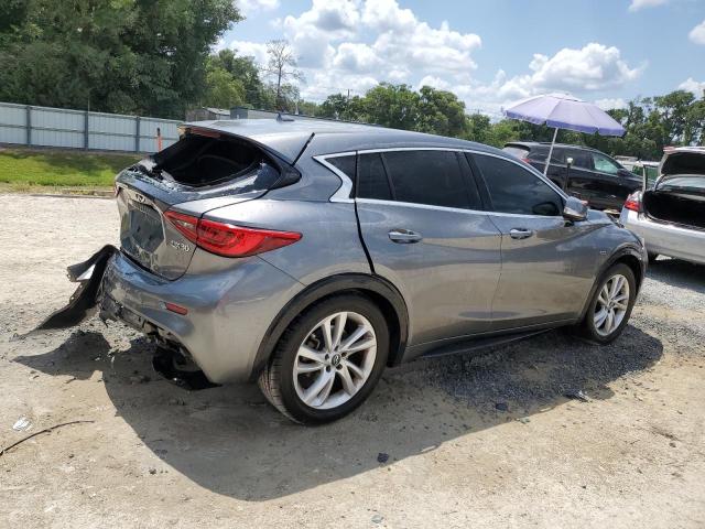 SJKCH5CP2JA053125 - 2018 INFINITI QX30 BASE 灰色 照片 3