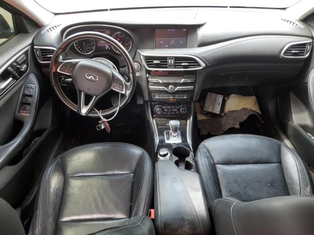 SJKCH5CP2JA053125 - 2018 INFINITI QX30 BASE 灰色 照片 8