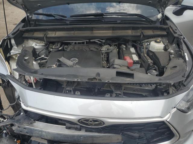 5TDGZRBH9MS128882 - 2021 TOYOTA HIGHLANDER XLE SILVER photo 12