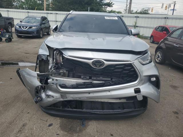 5TDGZRBH9MS128882 - 2021 TOYOTA HIGHLANDER XLE SILVER photo 5