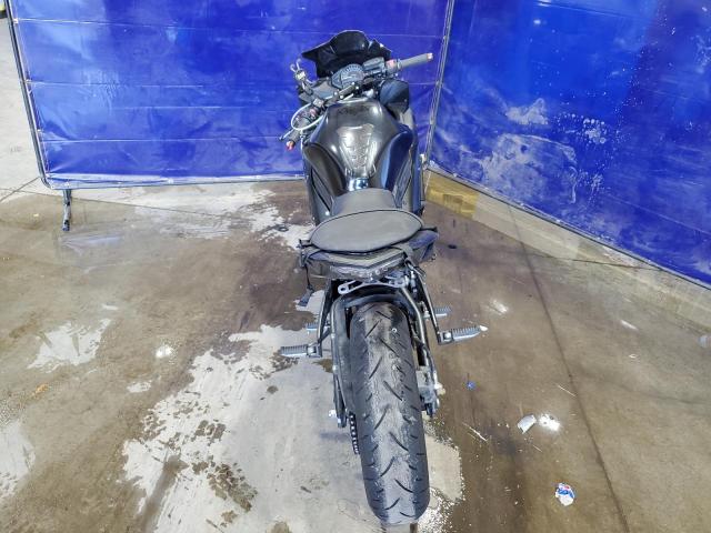 JKAEXEE15DDA08865 - 2013 KAWASAKI EX650 E BLACK photo 4