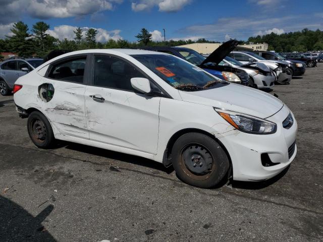 KMHCT4AE8GU165525 - 2016 HYUNDAI ACCENT SE WHITE photo 4