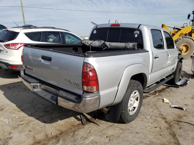 3TMJU62N28M049889 - 2008 TOYOTA TACOMA DOUBLE CAB PRERUNNER SILVER photo 4